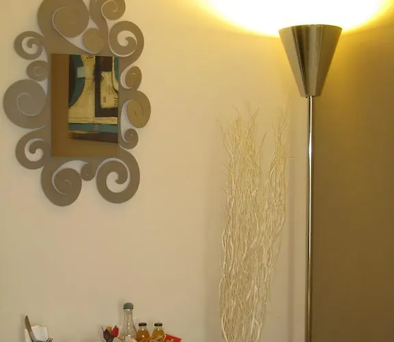 לינה וארוחת בוקר Li Figuli 3*