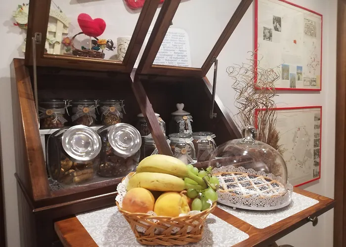 לינה וארוחת בוקר Li Figuli לצ'ה