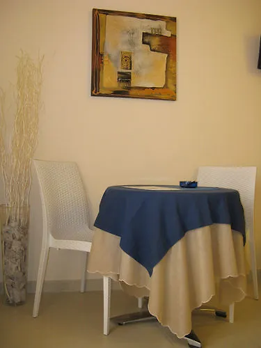 לינה וארוחת בוקר Li Figuli לצ'ה